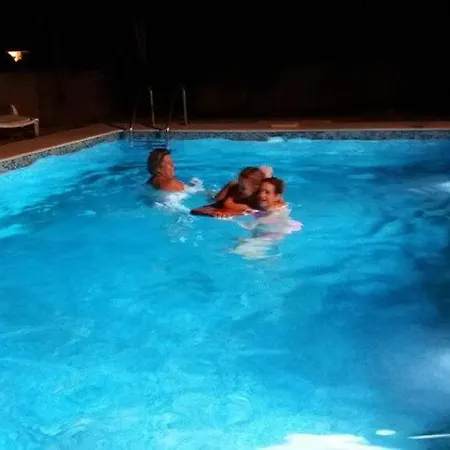 Dona -two Bedroom With Shared Swimming Pool Vela Luka